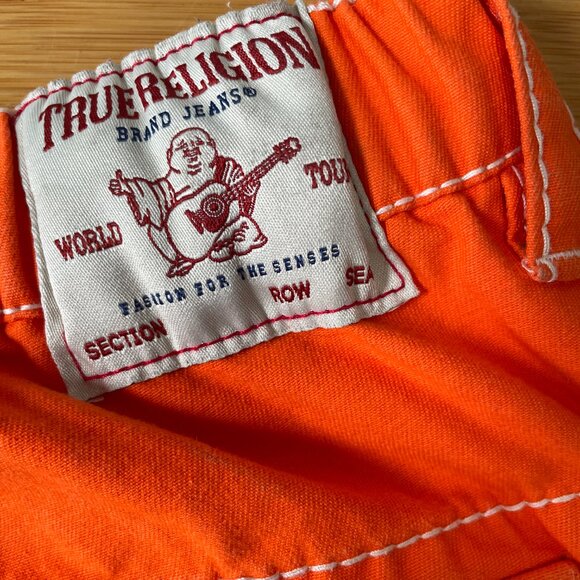 TRUE RELIGION MID-RISE POCKET UTILITY CARGO PANT W/ CONTRAST STITCHING - Picture 10 of 16